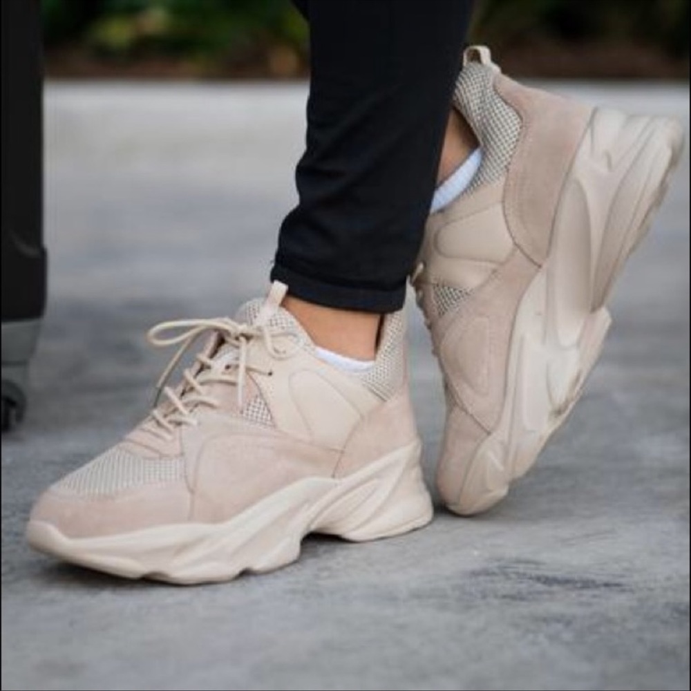 Steve Madden Movement Sneaker